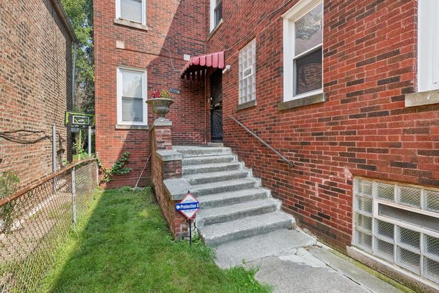 7111 S Emerald Avenue, Chicago, IL 60621