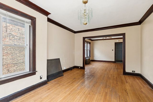 7111 S Emerald Avenue, Chicago, IL 60621
