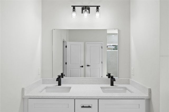 2290 SW 156TH LOOP, Ocala, FL 34473