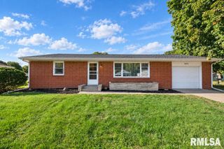 243 LAWNRIDGE Drive, Creve Coeur, IL 61610