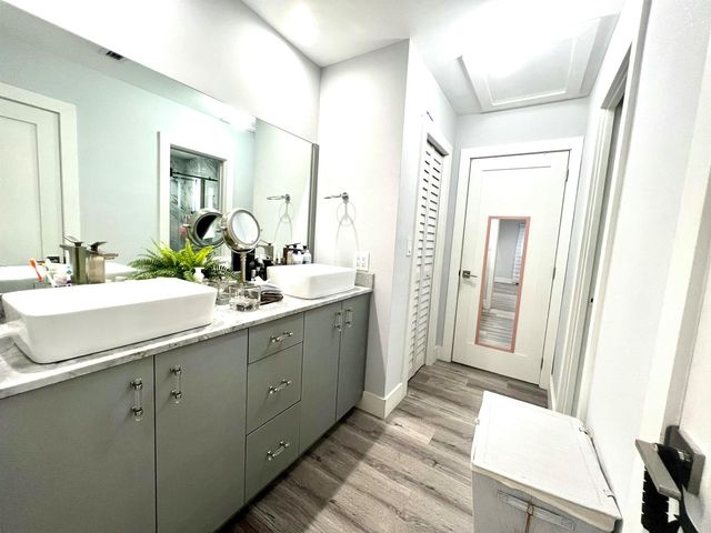 625 W Tropical Way, Plantation, FL 33317