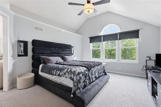 5313 NE Holiday Drive, Lee's Summit, MO 64064