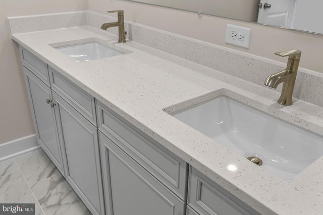 1705 WATER CROSSING RD., Baltimore, MD 21208