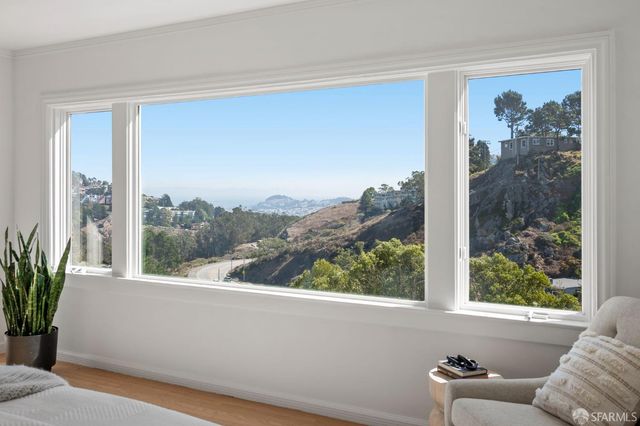 11 Encline Court, San Francisco, CA 94127