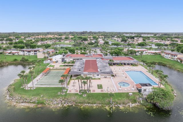 118 Lake Constance Drive, West Palm Beach, FL 33411
