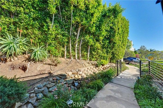 2590 Iris, Laguna Beach, CA 92651