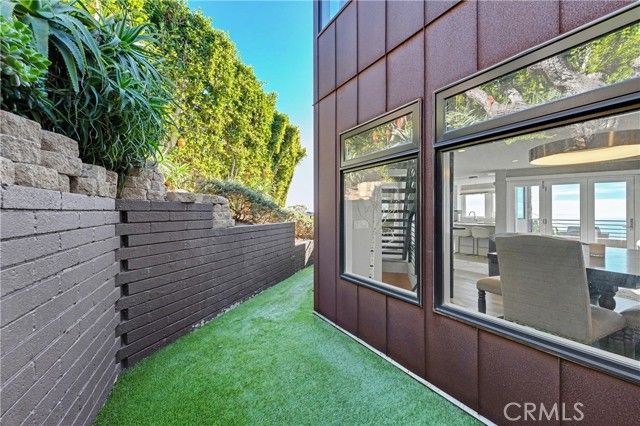 2590 Iris, Laguna Beach, CA 92651