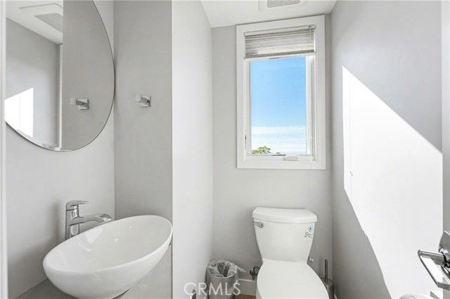 2590 Iris, Laguna Beach, CA 92651