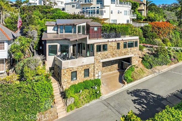 2590 Iris, Laguna Beach, CA 92651