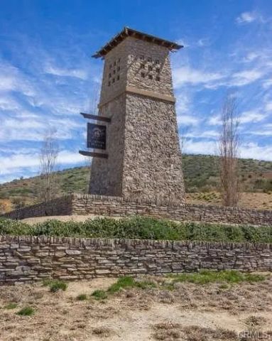 35426 Coyote Creek Court, Lake Elsinore, CA 92532