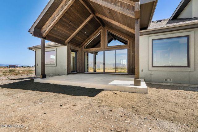 2411 Blaze Court, Gardnerville, NV 89410