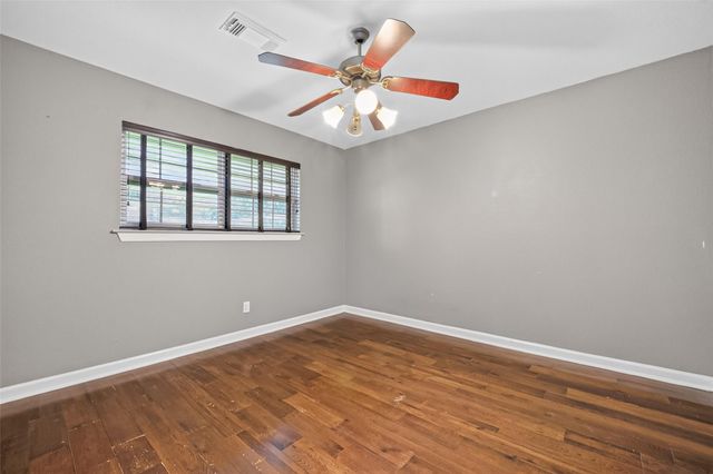7713 Yoe Street, Houston, TX 77016