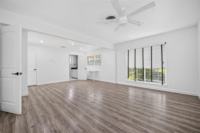 7713 Yoe Street, Houston, TX 77016