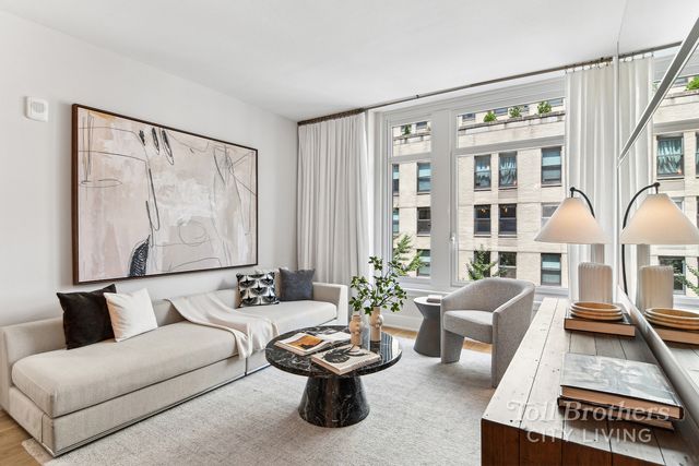 218 W 103rd St Apt 8G, New York City, NY 10025