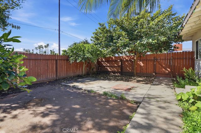 726 Weelo Drive, Costa Mesa, CA 92627
