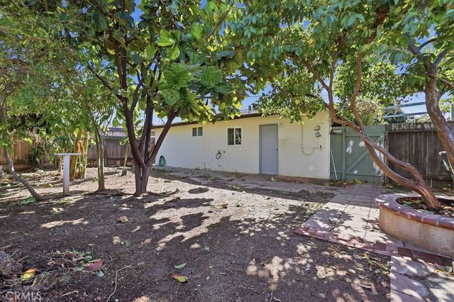 726 Weelo Drive, Costa Mesa, CA 92627