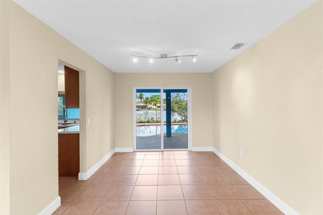 11831 NW 31st Place, Sunrise, FL 33323