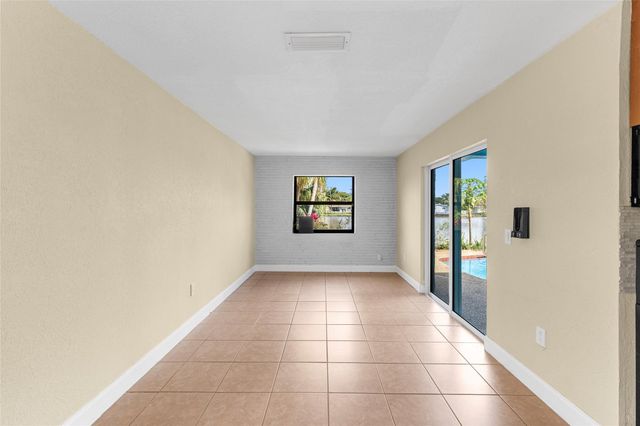 11831 NW 31st Place, Sunrise, FL 33323