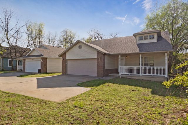 2675 N National Avenue, Springfield, MO 65803