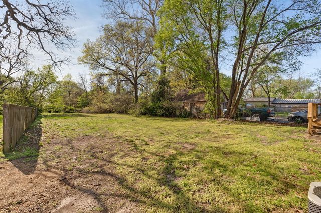 2675 N National Avenue, Springfield, MO 65803