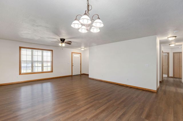 2675 N National Avenue, Springfield, MO 65803