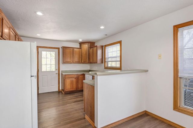 2675 N National Avenue, Springfield, MO 65803