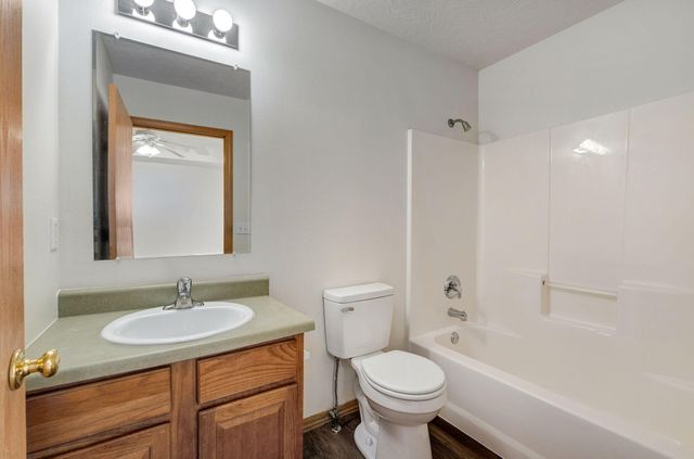 2675 N National Avenue, Springfield, MO 65803