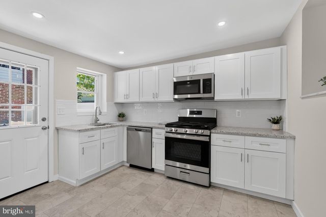 608 CLYMER ST, Philadelphia, PA 19147