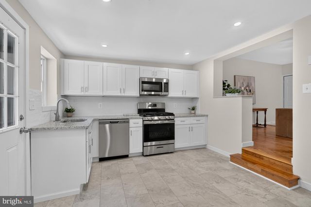 608 CLYMER ST, Philadelphia, PA 19147