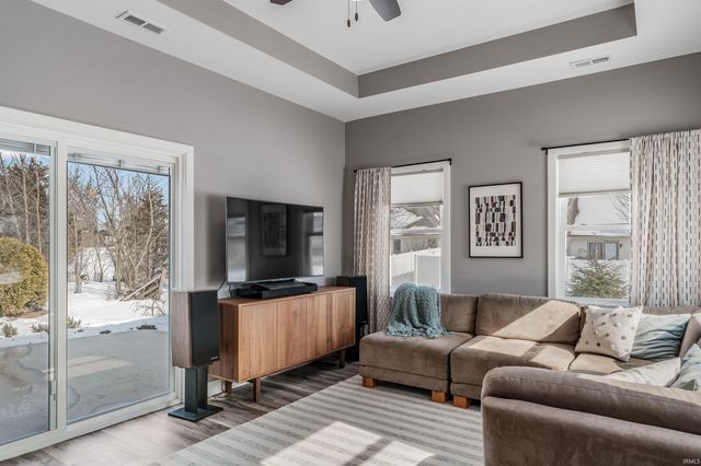 2227 Blue Harbor Drive, Fort Wayne, IN 46804