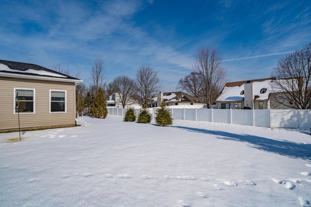 2227 Blue Harbor Drive, Fort Wayne, IN 46804