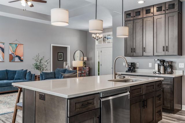 2227 Blue Harbor Drive, Fort Wayne, IN 46804