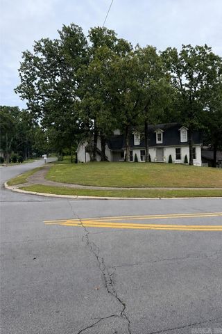2400 Justin Matthews Drive, North Little Rock, AR 72116