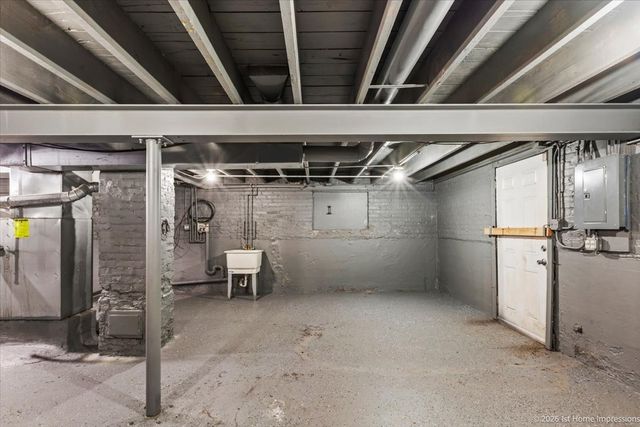 6318 S Fairfield Avenue, Chicago, IL 60629