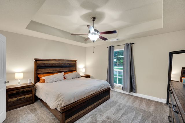 201 Winters Edge Drive, Red Oak, TX 75154