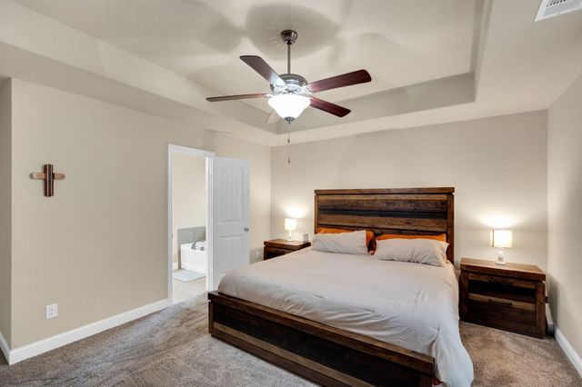 201 Winters Edge Drive, Red Oak, TX 75154