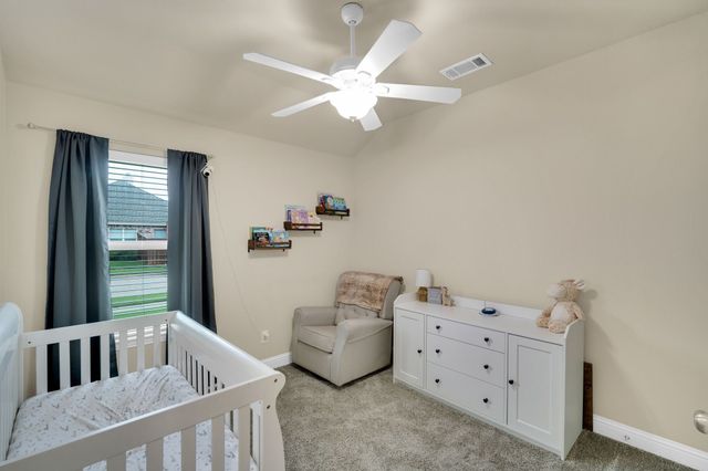 201 Winters Edge Drive, Red Oak, TX 75154