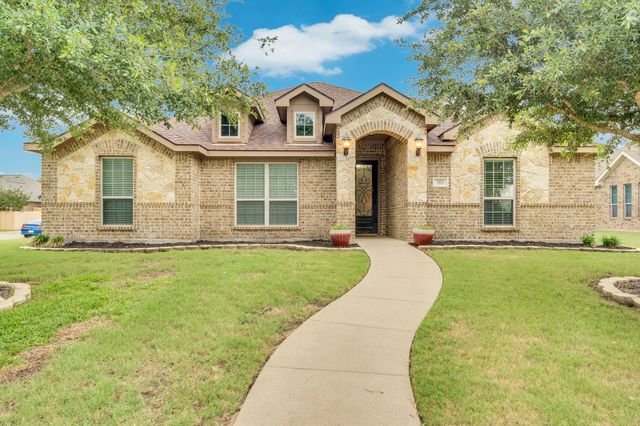 201 Winters Edge Drive, Red Oak, TX 75154