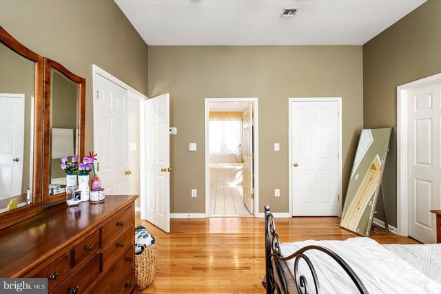 7 REMBRANDT WAY, East Windsor, NJ 08520