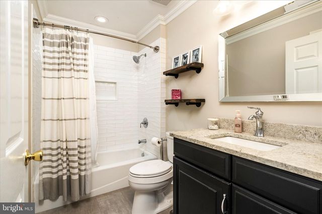 7 REMBRANDT WAY, East Windsor, NJ 08520