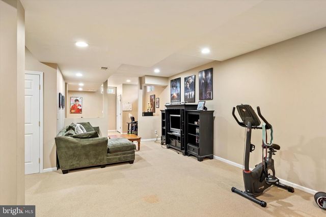 7 REMBRANDT WAY, East Windsor, NJ 08520