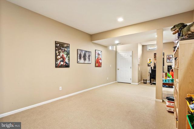 7 REMBRANDT WAY, East Windsor, NJ 08520