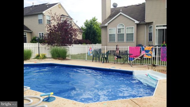 7 REMBRANDT WAY, East Windsor, NJ 08520