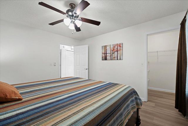 9080 Delancey Circle, North Charleston, SC 29406