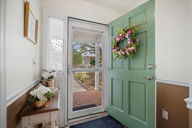 9080 Delancey Circle, North Charleston, SC 29406