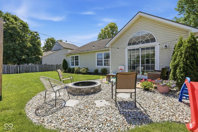 8940 Woodlark Drive, Fishers, IN 46038