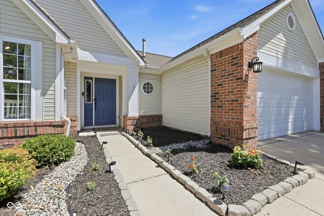 8940 Woodlark Drive, Fishers, IN 46038