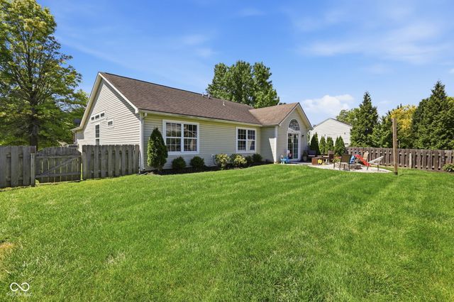 8940 Woodlark Drive, Fishers, IN 46038