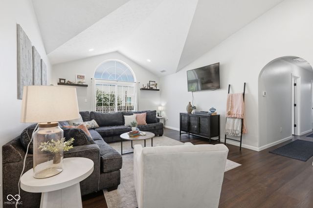 8940 Woodlark Drive, Fishers, IN 46038