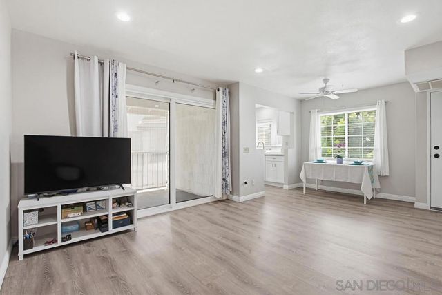 8521 Summerdale Rd 248, San Diego, CA 92126